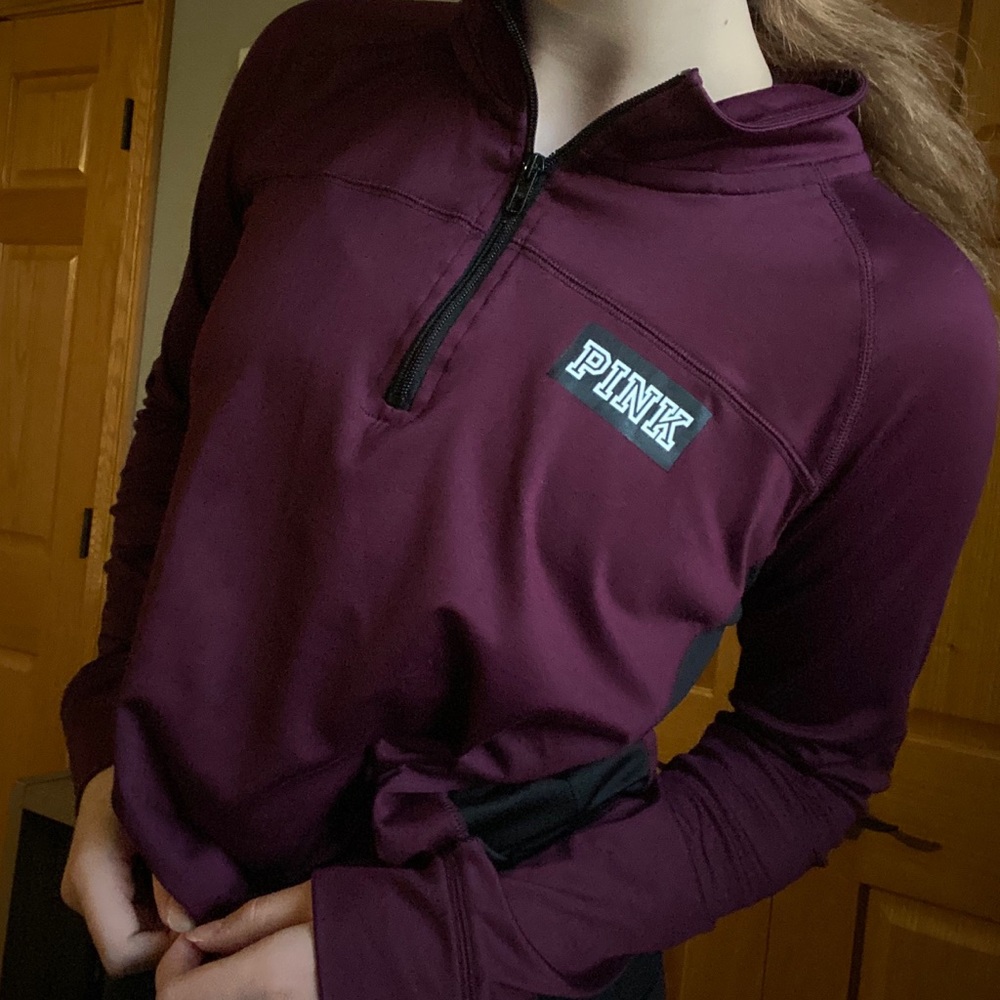 PINK VS ULTIMATE QUARTER-ZIP